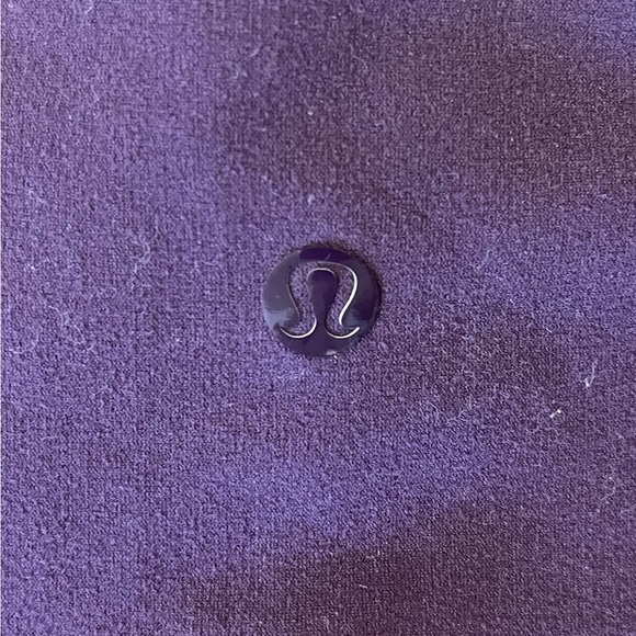 Lululemon Purple Reveal Tight with laser cutting design size 4 - Picture 2 of 5